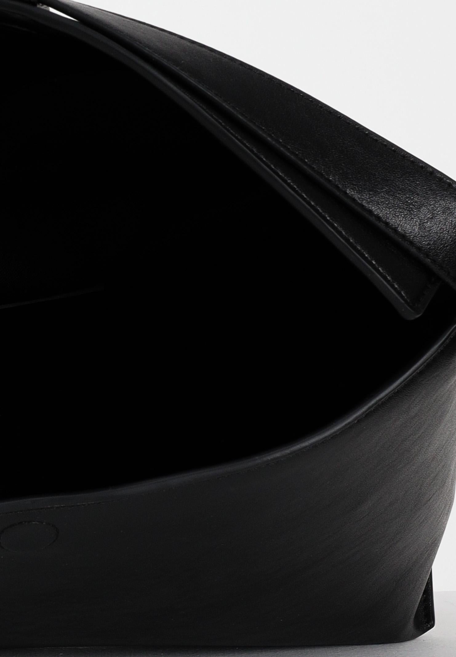 GCDS Shopper nera da donna con ciondolo cubo logato GCDSMMC001 99 GCDS 