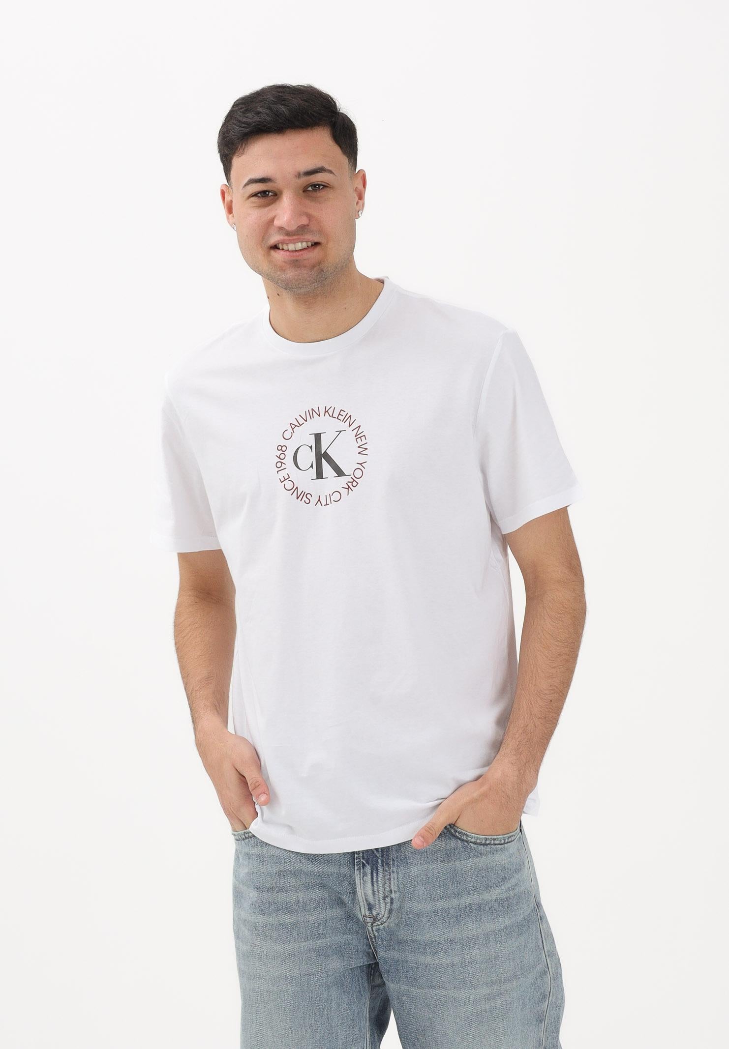 CALVIN KLEIN JEANS T-shirt a manica corta bianca da uomo con stampa logo LV14RE816GYAA . CALVIN KLEIN JEANS 