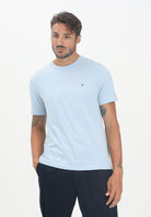 TOMMY HILFIGER T-shirt a manica corta celeste da uomo con logo MW0MW39995C1O  TOMMY HILFIGER 