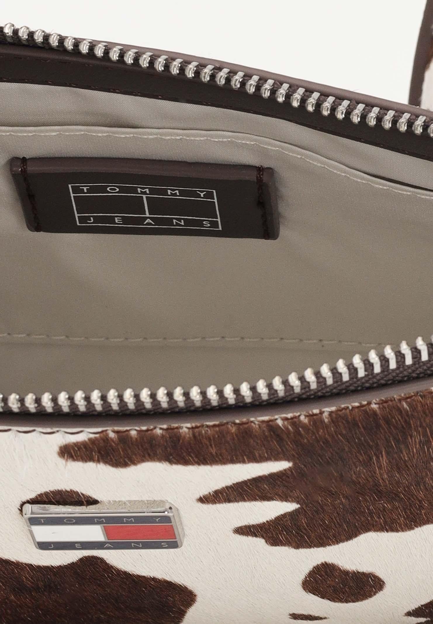 TOMMY JEANS Borsa a spalla MUST COW panna e marrone da donna AW0AW18061 0K6 TOMMY JEANS 