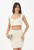 SHIT Top elegante color crema da donna realizzato in tessuto decorato con applicazioni floreali in rilievo SH26024 CR SHIT 