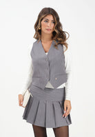 HINNOMINATE Gilet grigio da donna con motivo gessato sottile HMABW02242 GR40 HINNOMINATE 