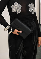 ARMANI EXCHANGE Borsa a tracolla nera da donna con patta magnetica logata XM001643AF17209 UC001 ARMANI EXCHANGE 