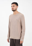 TOMMY HILFIGER Maglioncino girocollo beige da uomo con ricamo bandierina MW0MW36347AFE  TOMMY HILFIGER 