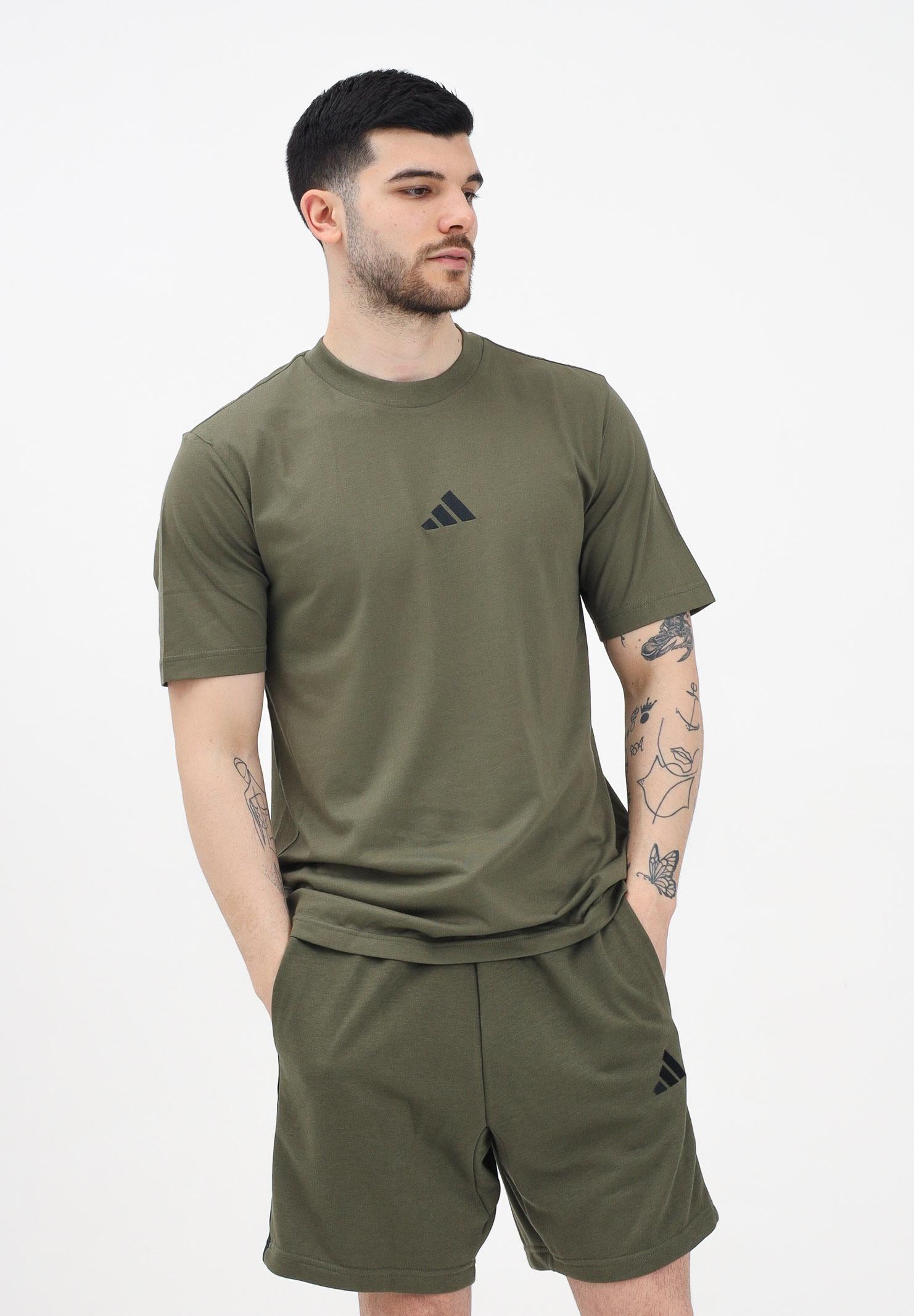 ADIDAS PERFORMANCE T-shirt a manica corta Essentials Small Logo Single Jersey verde da uomo JF1097 . ADIDAS PERFORMANCE 