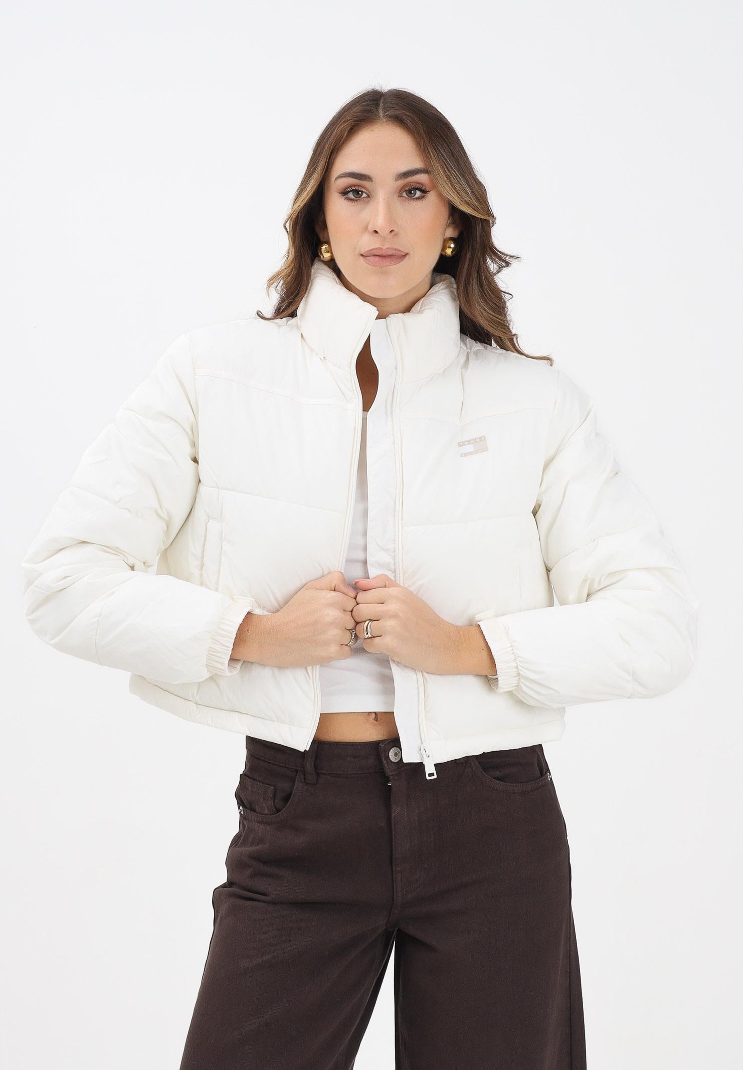 TOMMY JEANS Piumino panna da donna con logo DW0DW21620YBH  TOMMY JEANS 