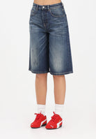 TOMMY JEANS Bermuda in denim medio da donna DW0DW221431BK . TOMMY JEANS 