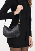 LACOSTE Borsa a spalla nera da donna in pelle goffrata Maheki NF4710 000 LACOSTE 