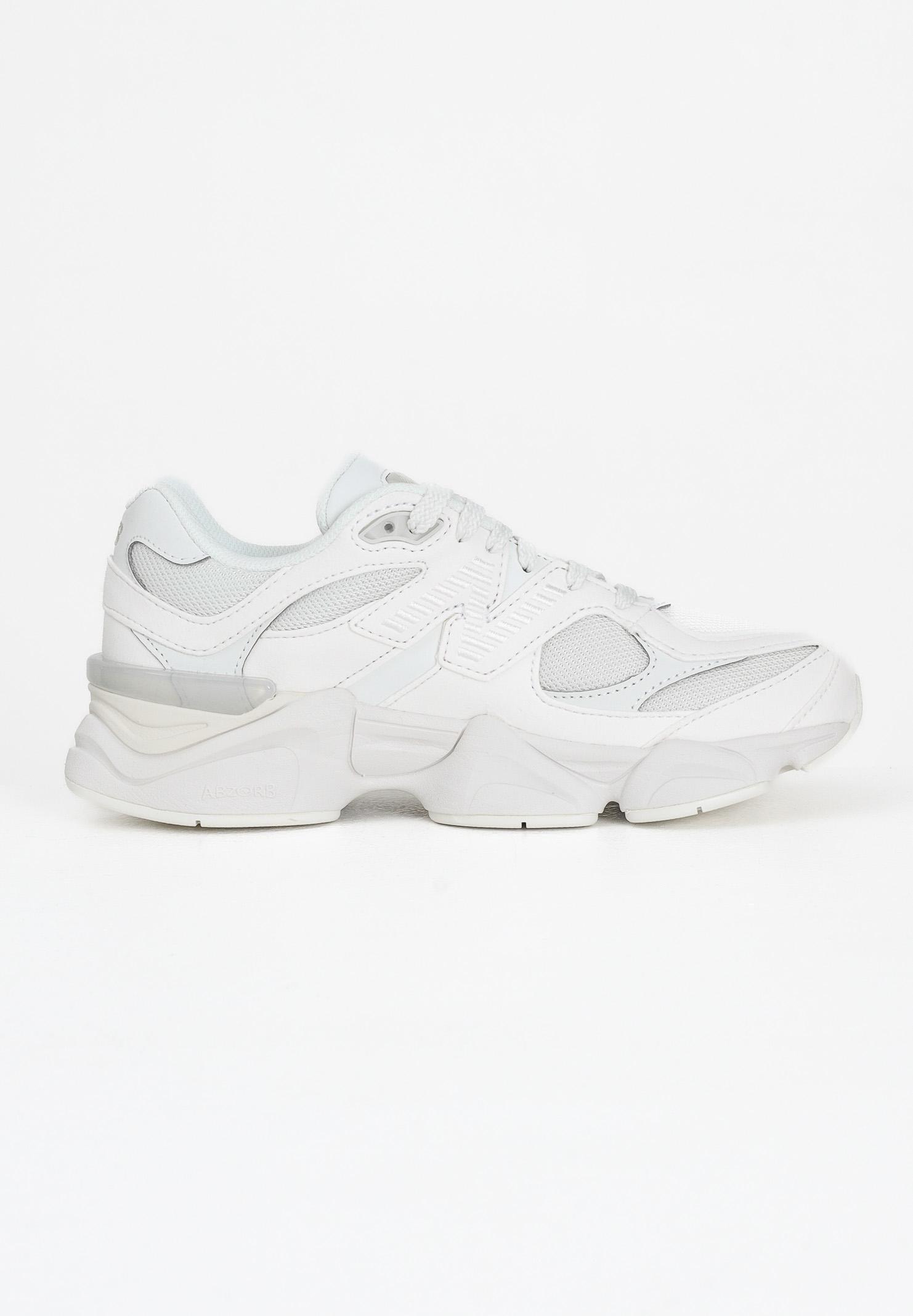 NEW BALANCE Sneakers 9060 grigio chiaro per uomo e donna GC9060LL  NEW BALANCE 