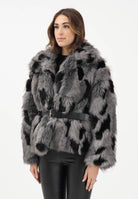 VICOLO Pelliccia grigia e nera da donna con cintura TF1691 GR VICOLO 