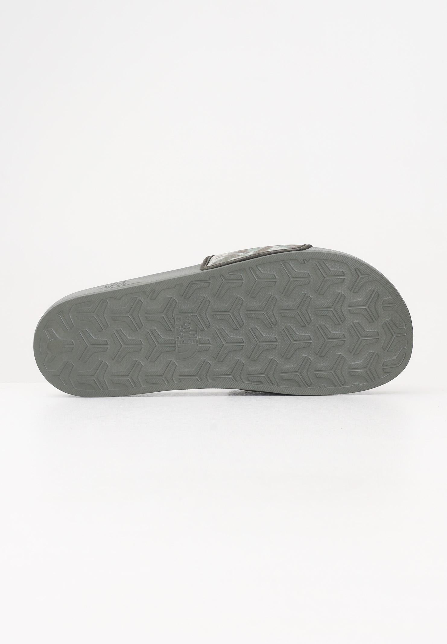 THE NORTH FACE Ciabatte Base Camp Slides III verde mimetico da uomo NF0A4T2RIYL1 . THE NORTH FACE 