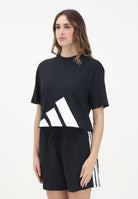 ADIDAS PERFORMANCE T-shirt a manica corta Essentials Big Logo Boyfriend nera da donna JG8736 . ADIDAS PERFORMANCE 
