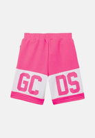 GCDS Shorts fucsia per bambino e bambina con banda bianca e logo Z0UKQL589F004 566A GCDS 