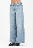 CALVIN KLEIN JEANS Jeans a gamba larga in denim chiaro da donna LV047C789G0LC . CALVIN KLEIN JEANS 