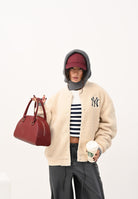 NEW ERA Bomber New York Yankees MLB Sherpa beige da donna 60684447 . NEW ERA 