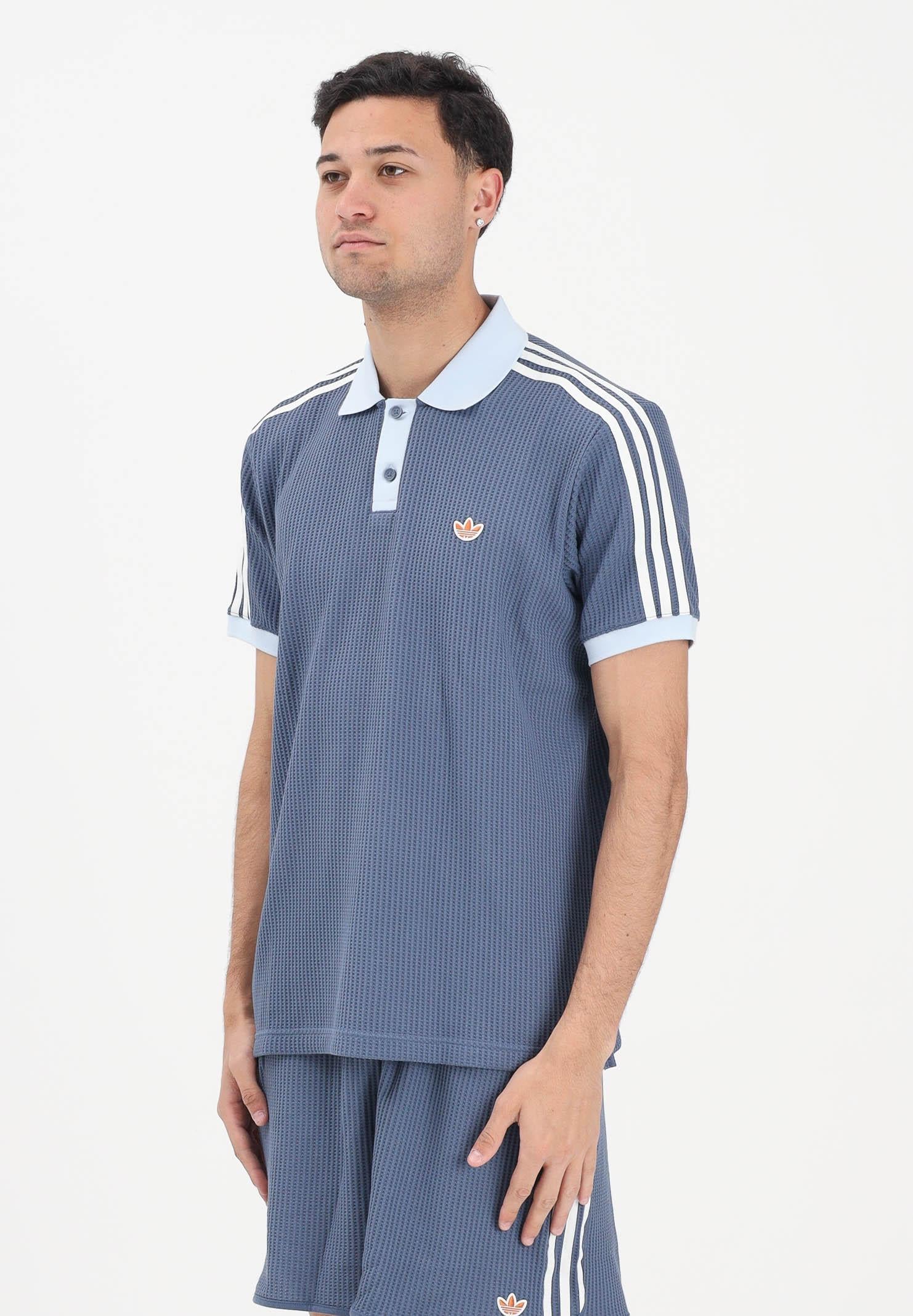 ADIDAS ORIGINALS Polo a manica corta WAFFLE KNIT blu soft da uomo KX1230 . ADIDAS ORIGINALS 