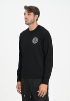 VERSACE JEANS COUTURE Maglioncino girocollo nero da uomo con logo V-Emblem 79GAFM00CMH81 L01 VERSACE JEANS COUTURE 