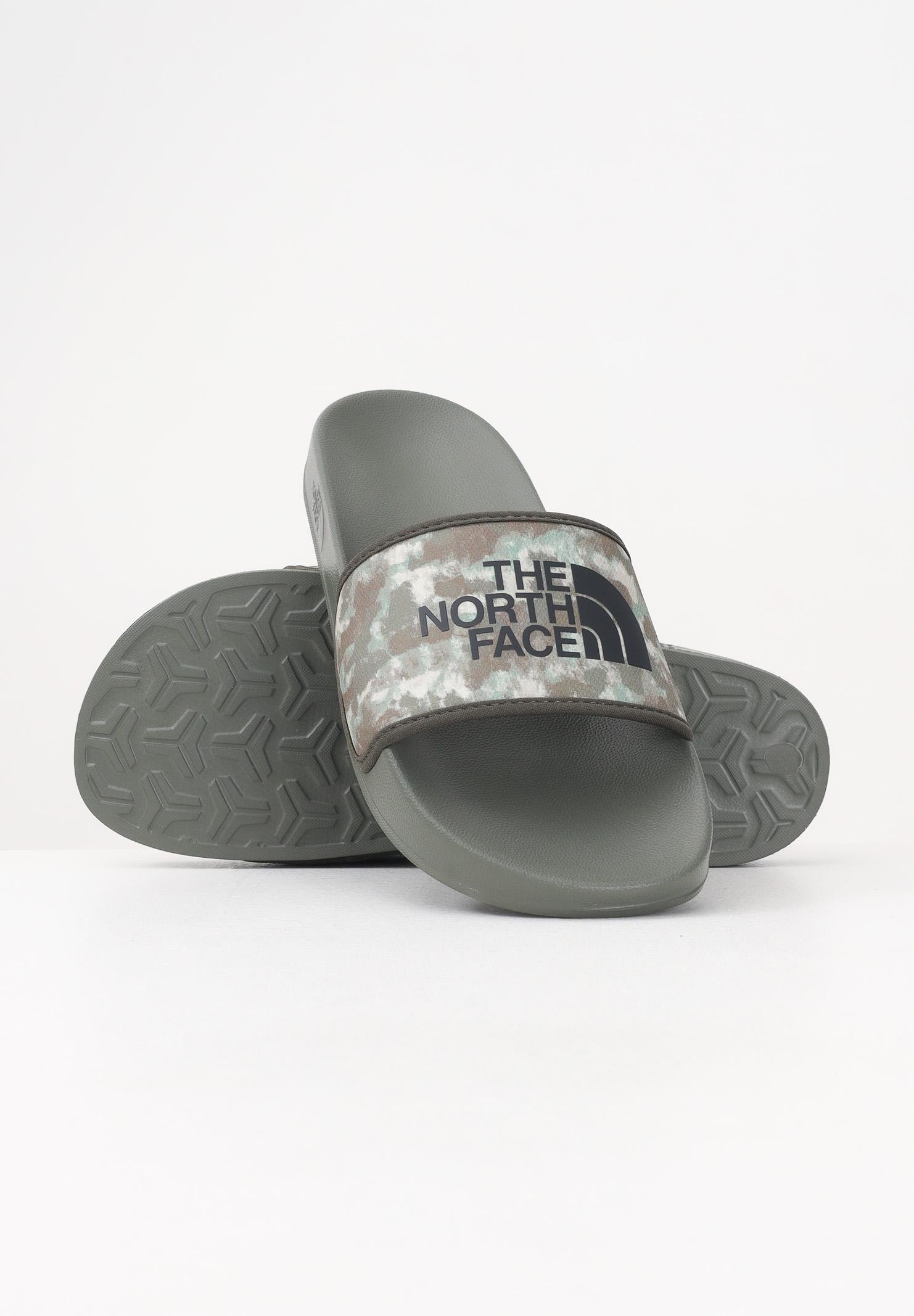 THE NORTH FACE Ciabatte Base Camp Slides III verde mimetico da uomo NF0A4T2RIYL1 . THE NORTH FACE 