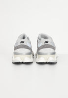 NEW BALANCE Sneakers 9060 grigie da uomo U9060GRY . NEW BALANCE 