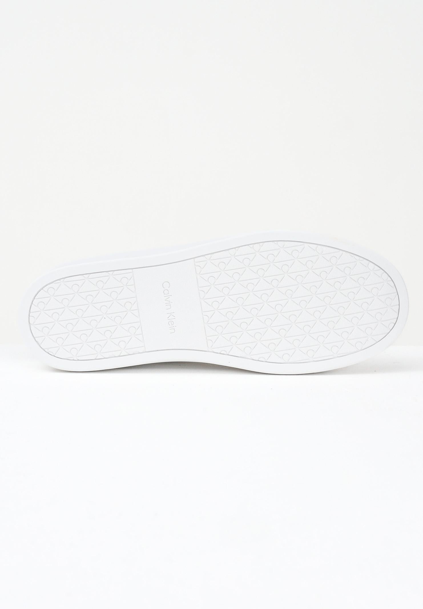 CALVIN KLEIN JEANS Sneakers bianche da uomo con logo YM0YM0143501W . CALVIN KLEIN JEANS 