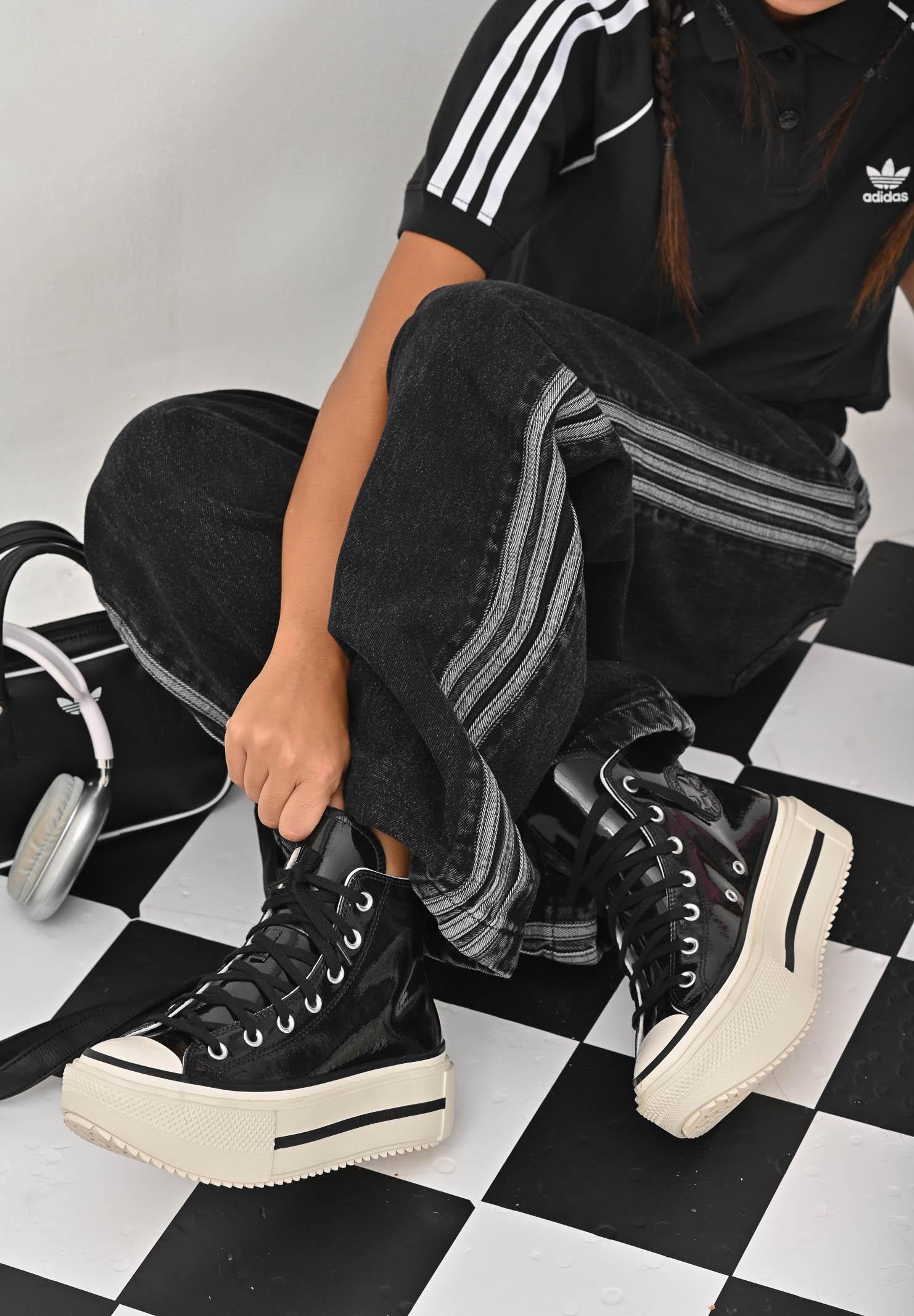 CONVERSE Sneakers Chuck Taylor All Star Lift Double Stack Platform Patent Leather nere da donna A12977C . CONVERSE 