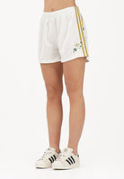 ADIDAS ORIGINALS Shorts sportivo ADIDAS ORIGINALS X LIBERTY LONDON FIREBIRD bianco da donna KE3663 . ADIDAS ORIGINALS 