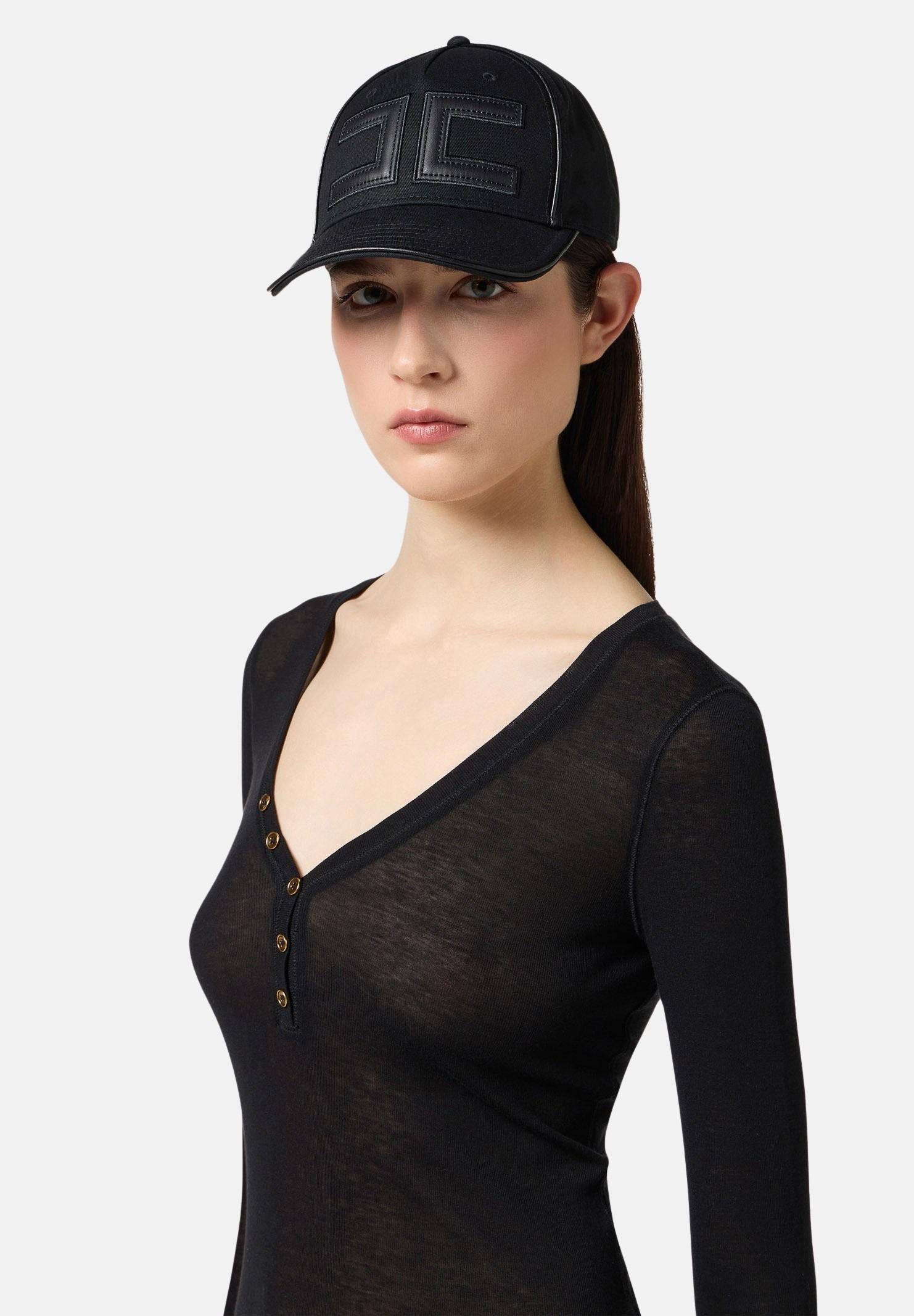 Cappello nero da donna in gabardina con logo<BR/> CL21F57E2 110 ELISABETTA FRANCHI 