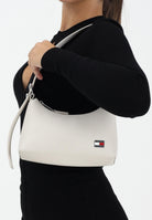 TOMMY JEANS Borsa a spalla panna da donna con logo AW0AW17873 BDS TOMMY JEANS 