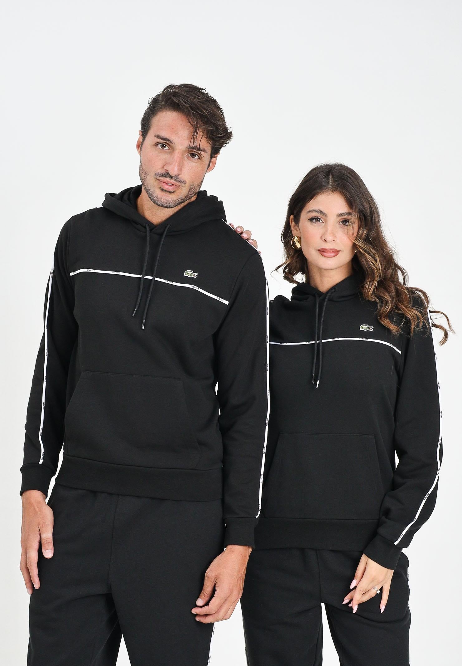 LACOSTE Felpa con cappuccio nera per uomo e donna rifinita da righe logate SH9808 031 LACOSTE 
