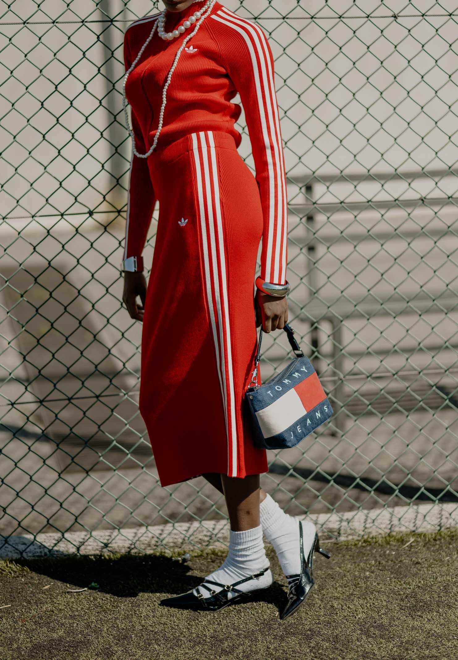 ADIDAS ORIGINALS Gonna midi Adicolor Knit 3-Stripes rossa da donna JW2660 . ADIDAS ORIGINALS 