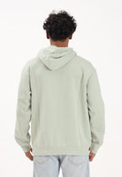 NEW BALANCE Felpa con cappuccio Essentials verde salvia da uomo MT41511GAS . NEW BALANCE 