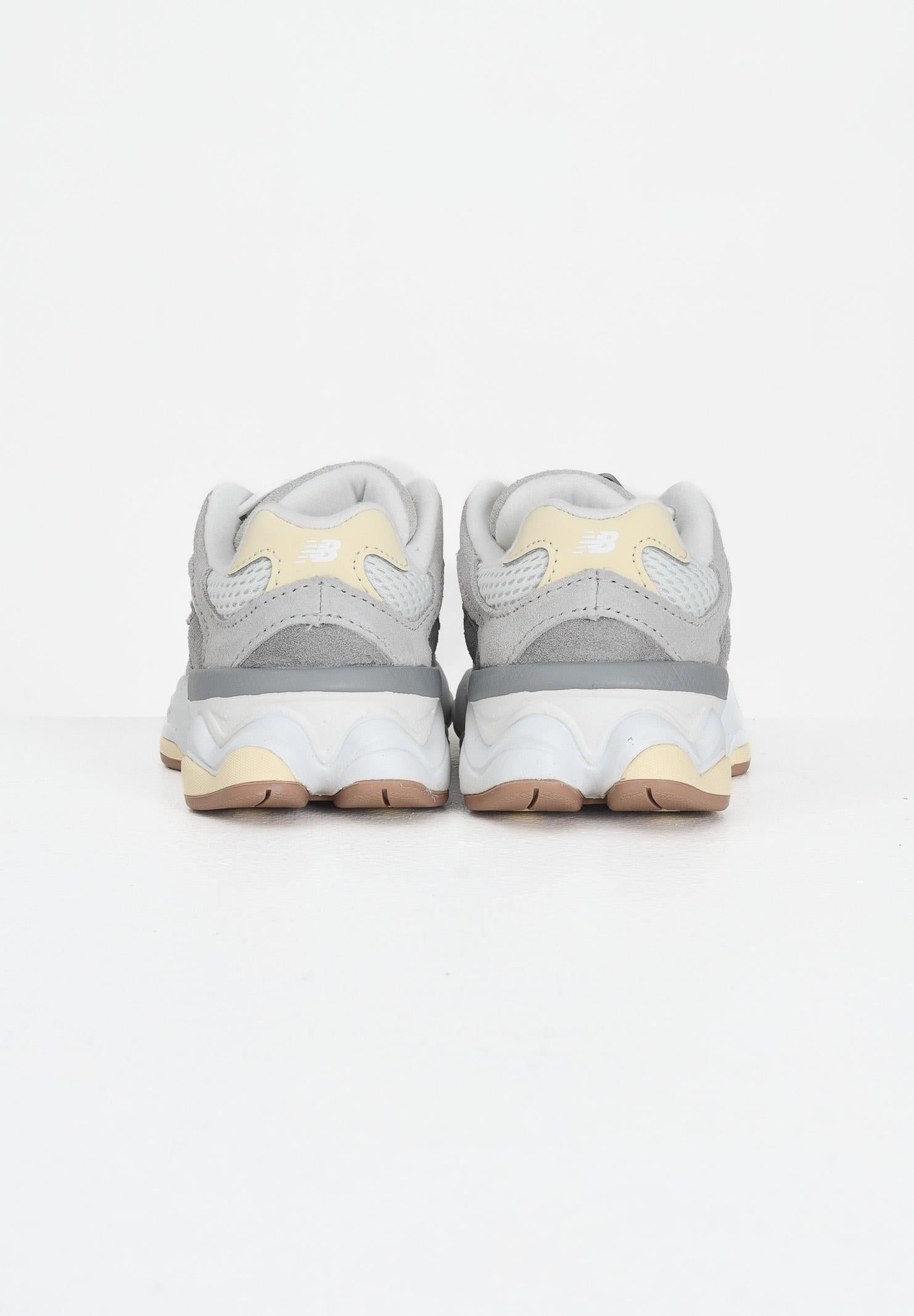NEW BALANCE Sneakers 9060 grigie da neonato IV9060AB  NEW BALANCE 