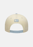 NEW ERA Cappello con visiera MLB Side Script New York Yankees 9FORTY M-Crown beige e azzurro per uomo e donna 60856248 . NEW ERA 