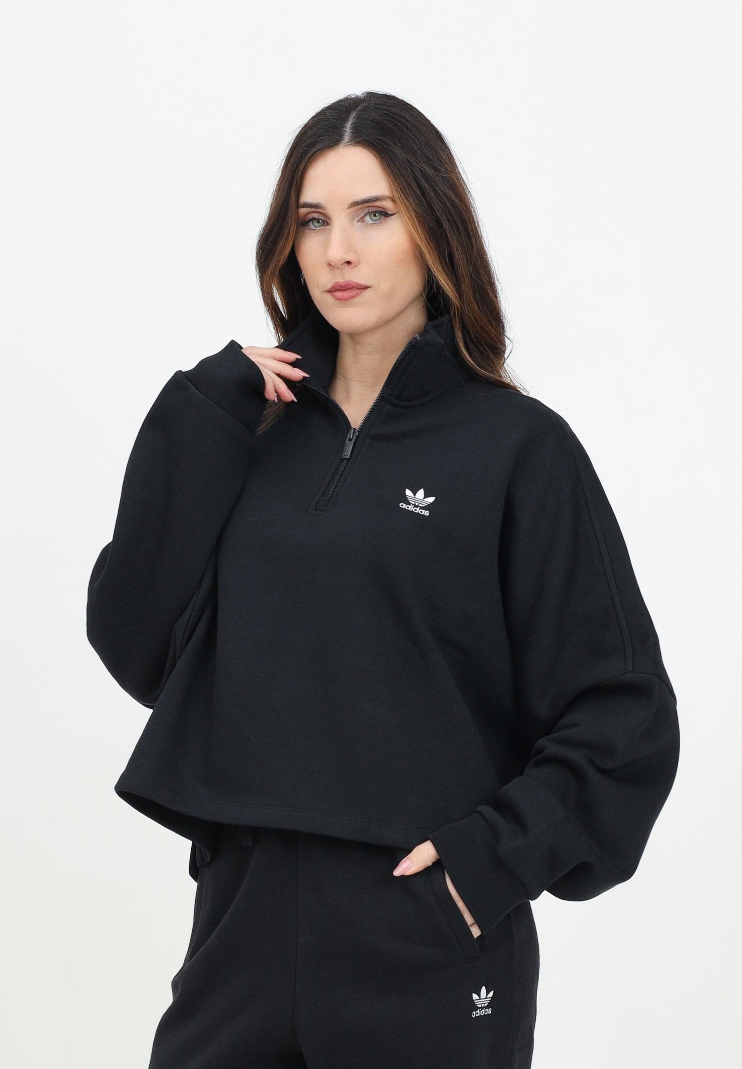 ADIDAS ORIGINALS Felpa a mezza zip Essentials nera da donna IW0951  ADIDAS ORIGINALS 