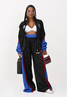 BARROW Pantalone sportivo nero da donna con bande laterali blu elettrico e inserti in pizzo rosso F5BWWOPA108 110 BARROW 