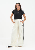 ADIDAS ORIGINALS Pantalone sportivo Adicolor Satin Wide Leg panna da donna KD2542  ADIDAS ORIGINALS 