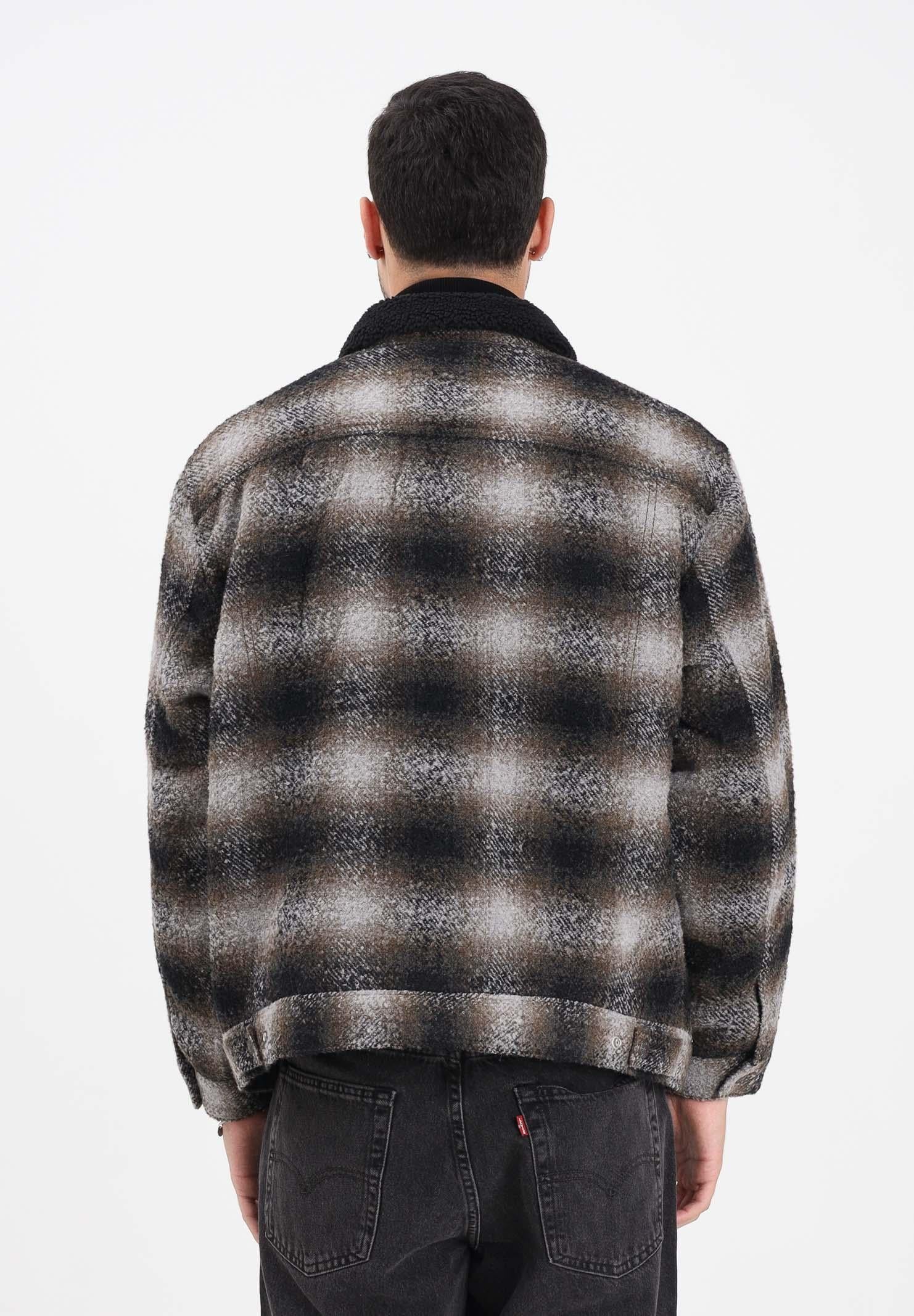 LEVI'S® Montone Sherpa Trucker da uomo con motivo check sfumato nei toni del nero, grigio e marrone A6030-0012  LEVI'S® 