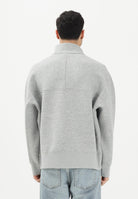 CALVIN KLEIN JEANS Felpa a mezza zip grigia da uomo con logo LV04RE221GP79 . CALVIN KLEIN JEANS 