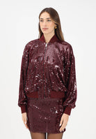 AKEP Bomber bordeaux da donna interamente ricoperto di paillettes MFKD11107 V1 AKEP 