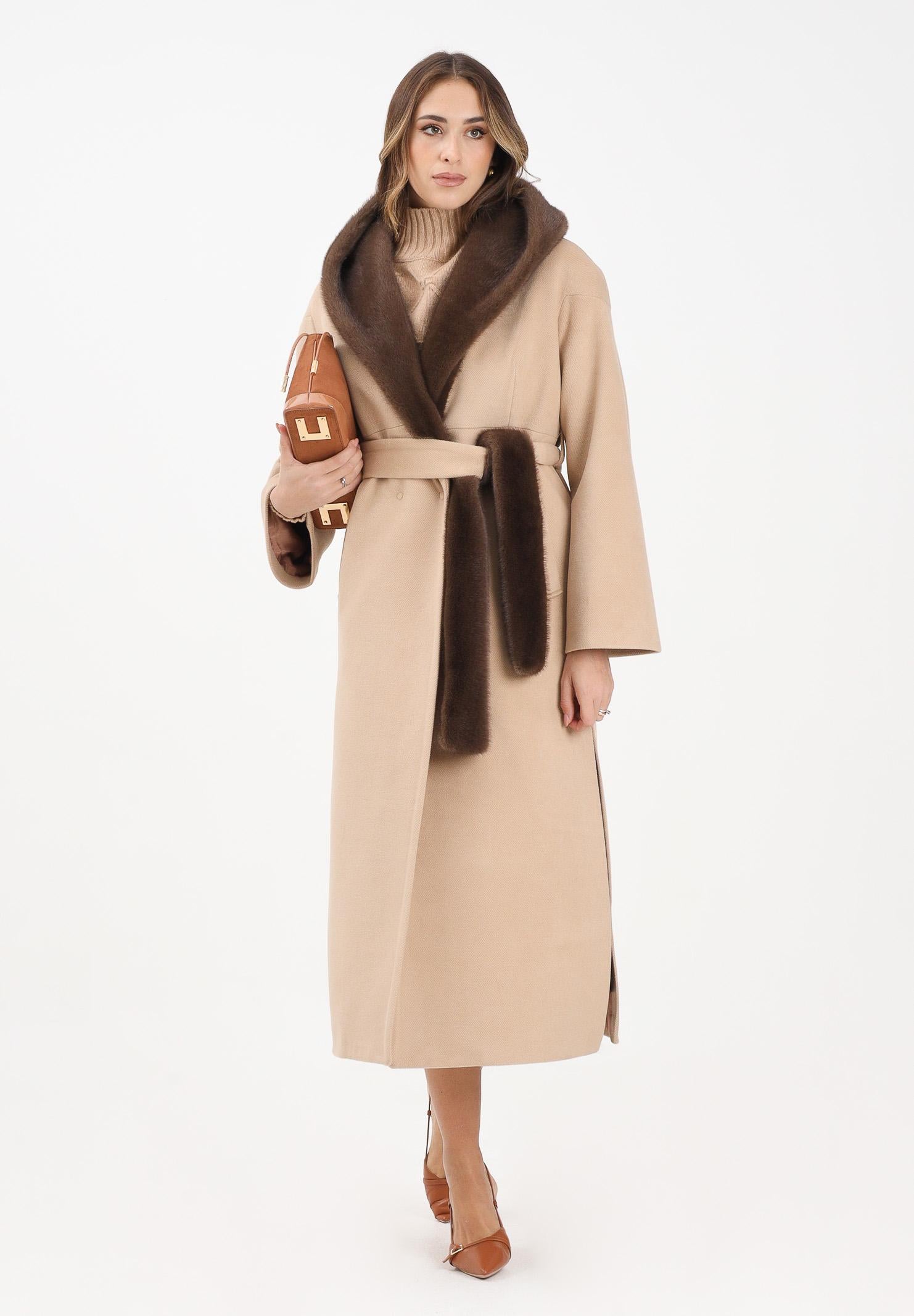 YES LONDON Cappotto beige da donna con dettagli in vera pelliccia CD1221 CA YES LONDON 