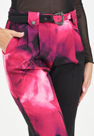 VERSACE JEANS COUTURE Pantalone elegante nero da donna con stampa fiore 79HAA1P1NS731 474 VERSACE JEANS COUTURE 