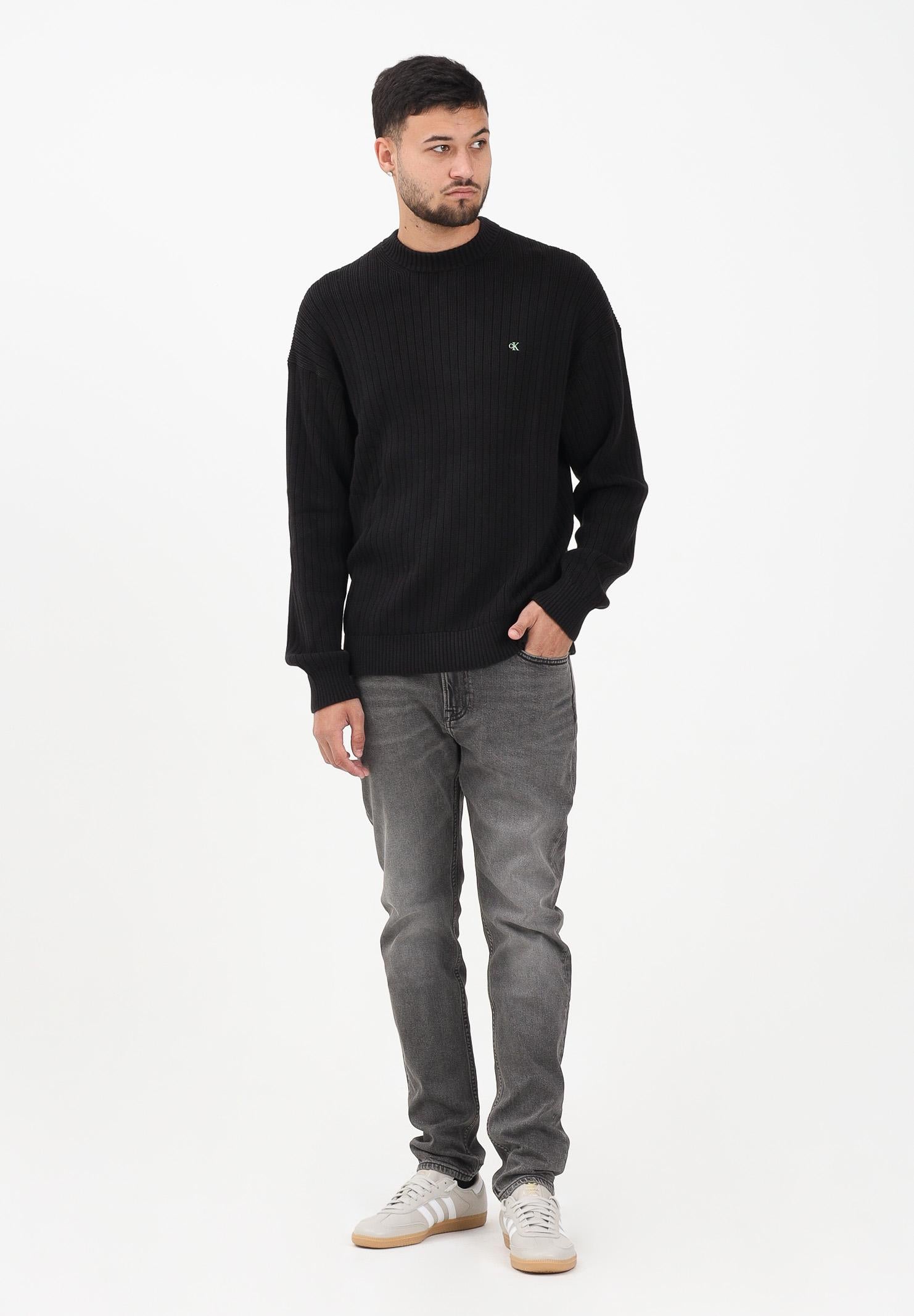 CALVIN KLEIN JEANS Jeans grigio da uomo LV04RD702GZY3 . CALVIN KLEIN JEANS 