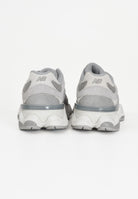 NEW BALANCE Sneakers 9060 grigie per uomo e donna U9060ERD  NEW BALANCE 