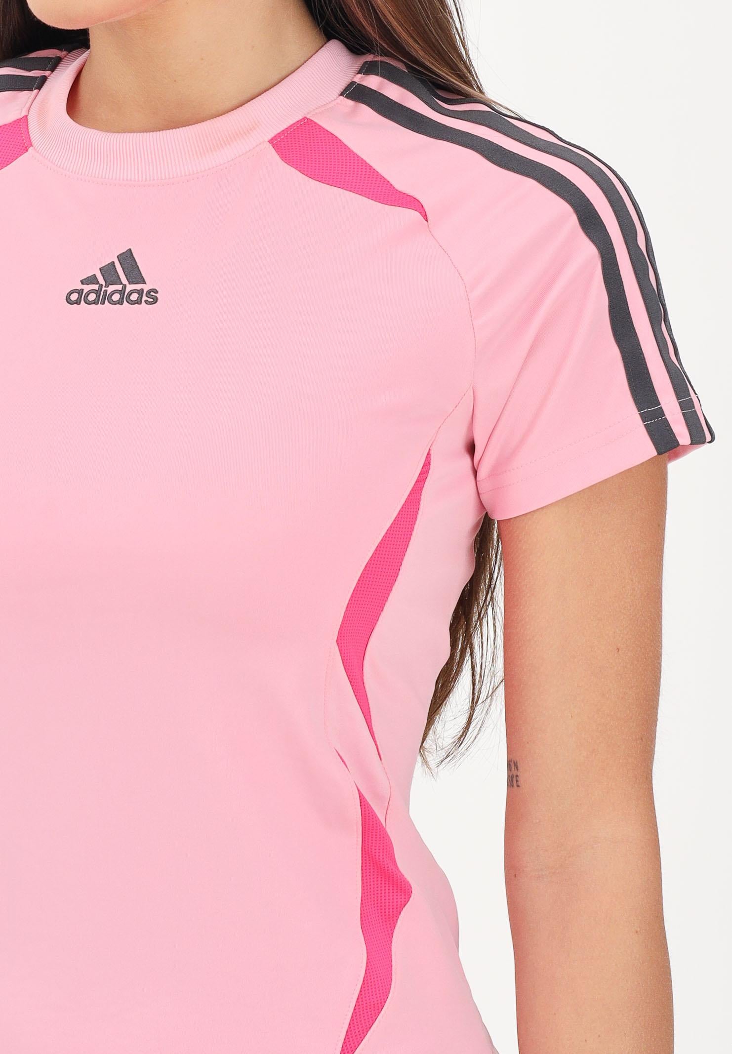 ADIDAS PERFORMANCE T-shirt a manica corta TEAMGEIST rosa da donna KD6366 . ADIDAS PERFORMANCE 