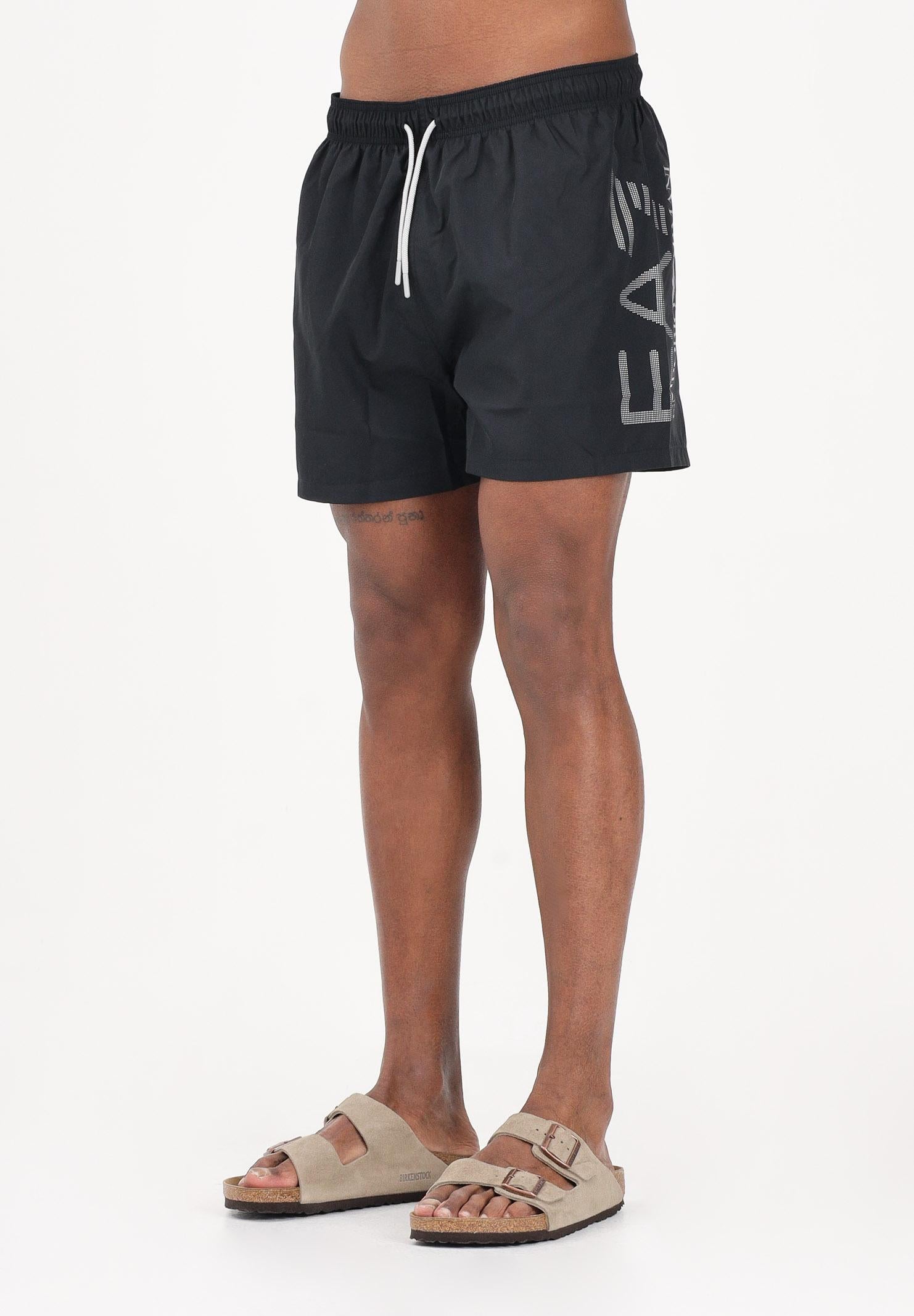 EA7 Shorts mare nero da uomo con maxi stampa logo 7M002001AF14497 MC026 EA7 
