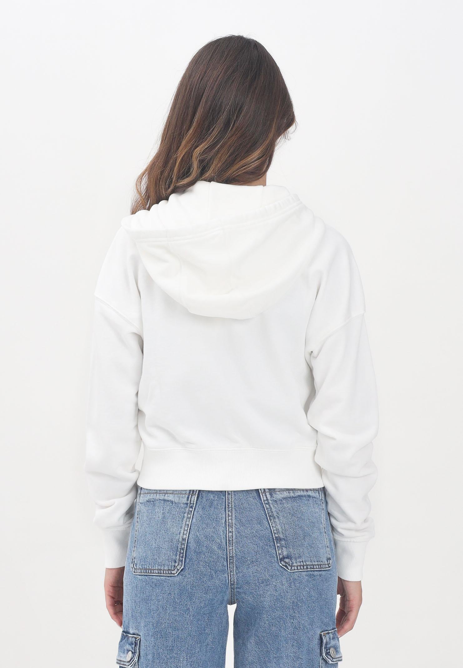 TOMMY JEANS Felpa con zip bianca da donna rifinita da logo DW0DW21147YBL  TOMMY JEANS 