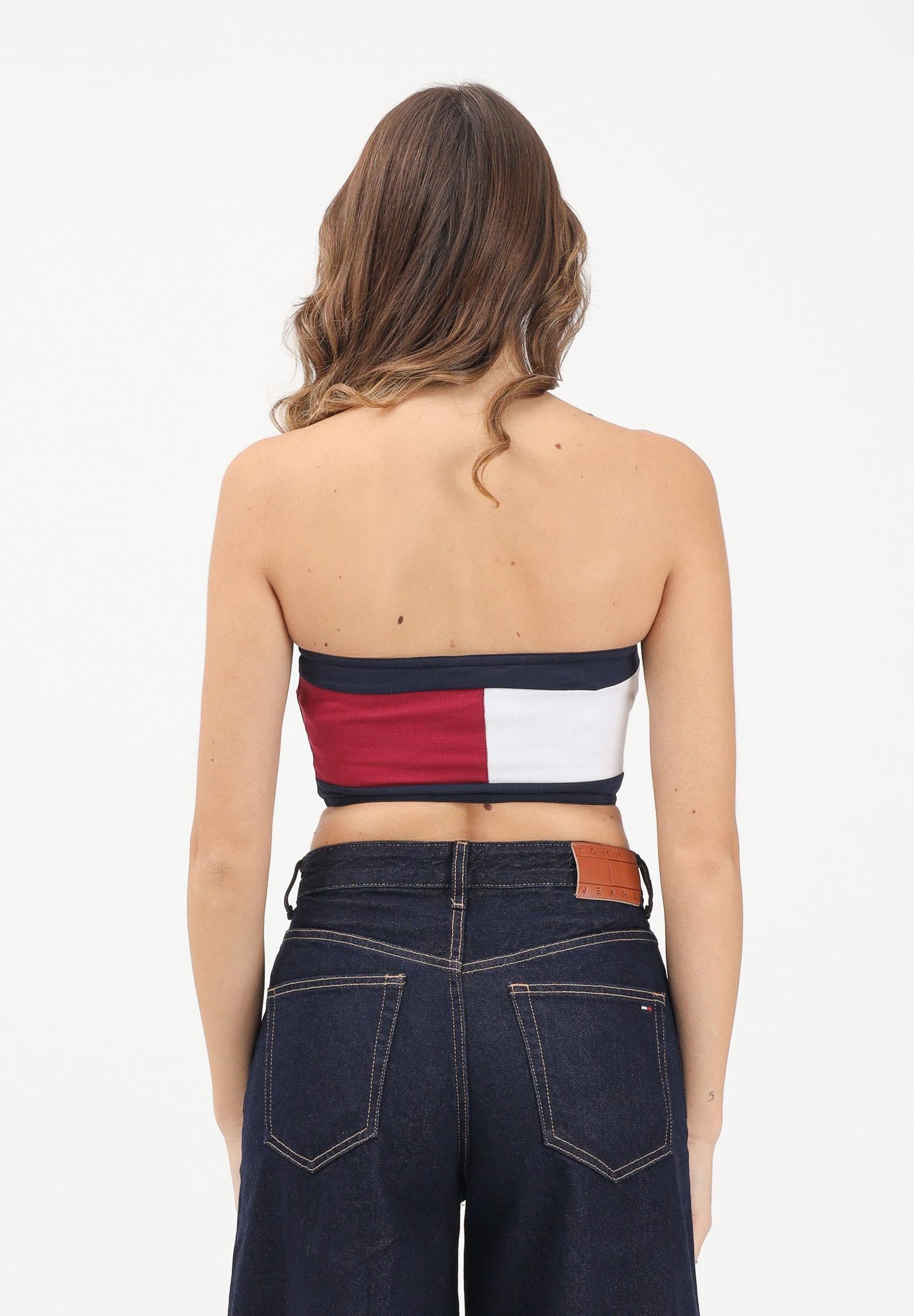 TOMMY JEANS Top caratterizzato dal classico motivo color block nei toni del bianco blu e bordeaux da donna DW0DW22637 VLC TOMMY JEANS 