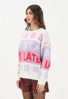 ONLY Maglioncino girocollo panna da donna dal mood vivace e natalizio 15354974 CloudDancer ONLY 