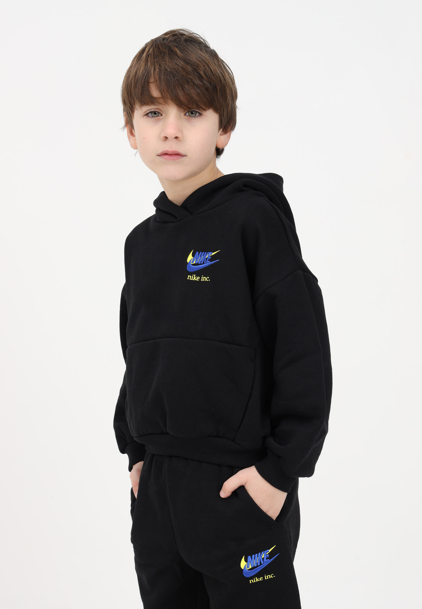 Black hooded sweatshirt for boys with maxi logo print on the back NIKE | 86K432023