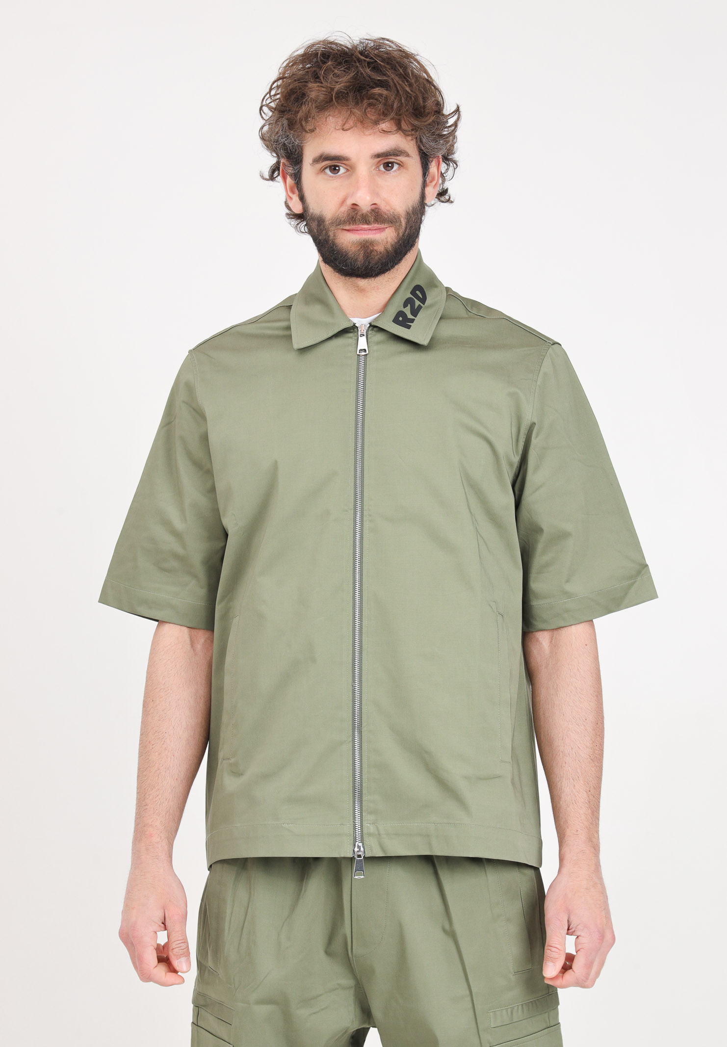 Military green men's shirt with black logo patch on the collar - READY ...